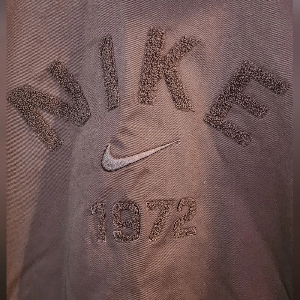Nike Women's Sportwear Oversized 1/4 Zip Twill Top-Brown Long‎ Sleeve Sz Med NWT
